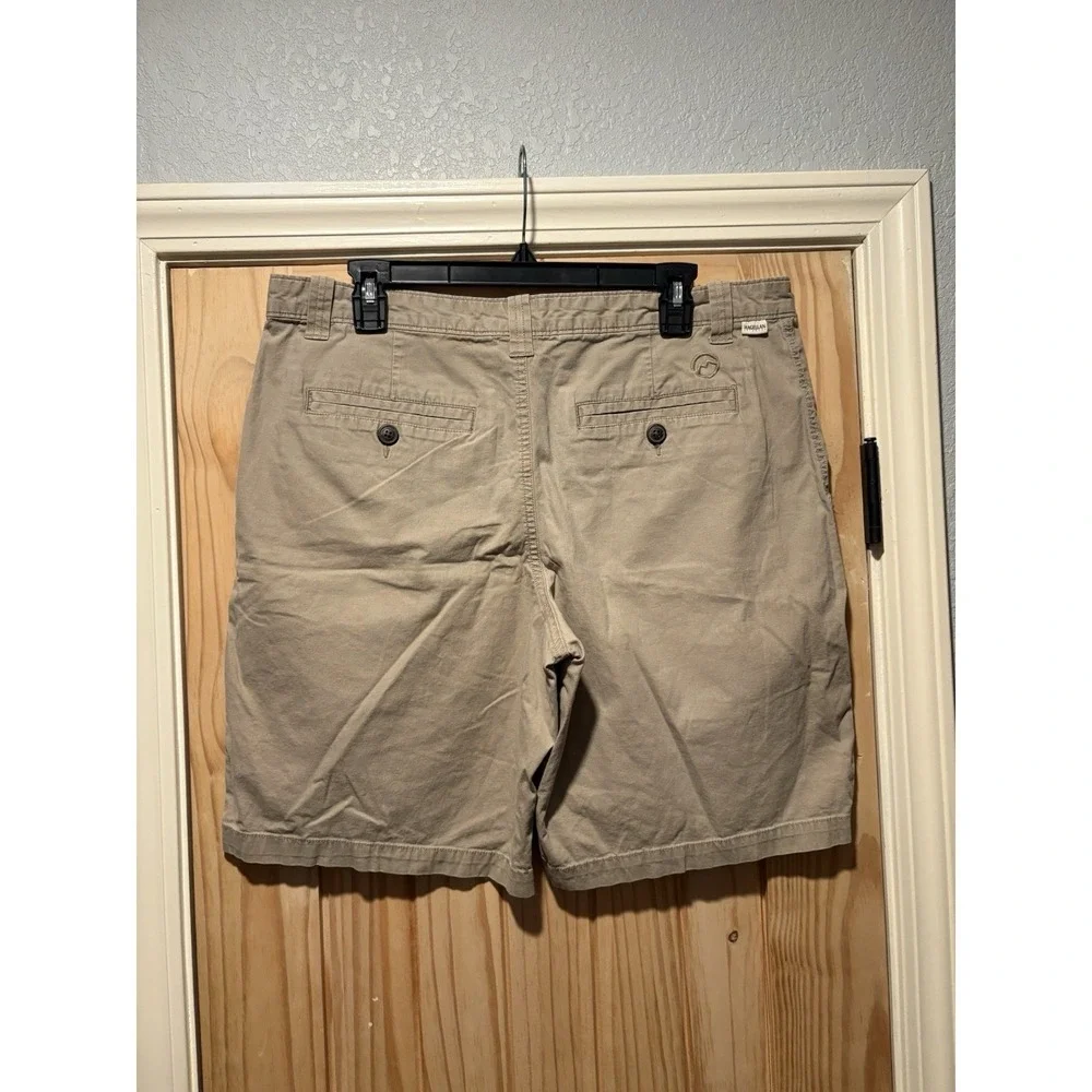 Magellan Outdoors Chino Shorts Men 34 Khaki Excellent Cotton Stretch SGMGMO5707